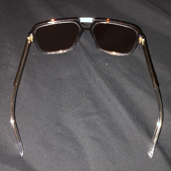 Dolce & gabbana got them for 300 - Picture 4 of 4